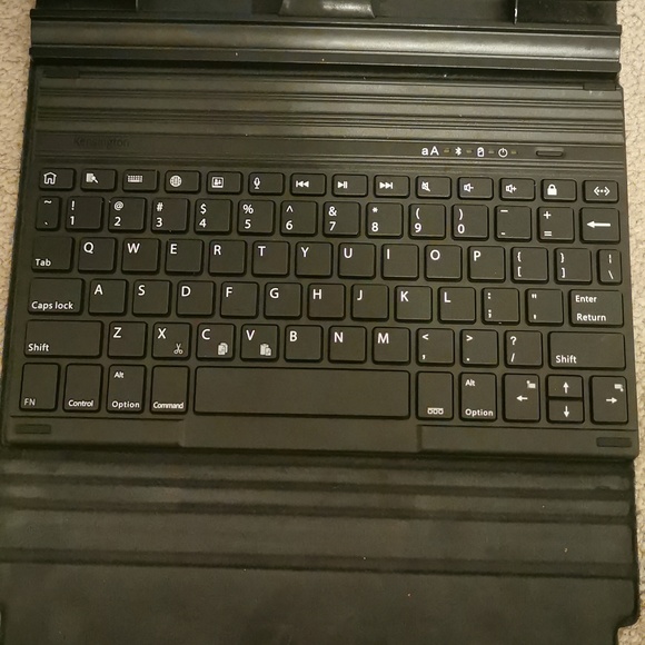 IPAD case with keyboard - Picture 2 of 7